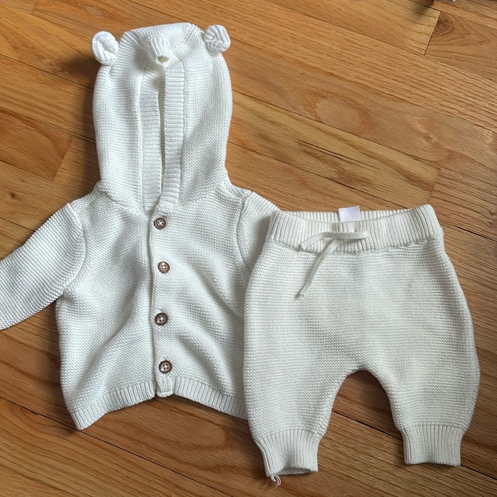 Baby cream set NEVER WORN